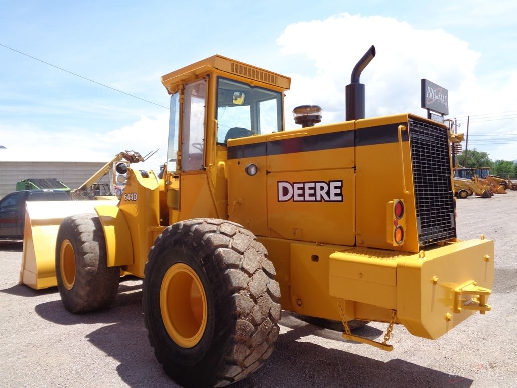 John Deere 644D