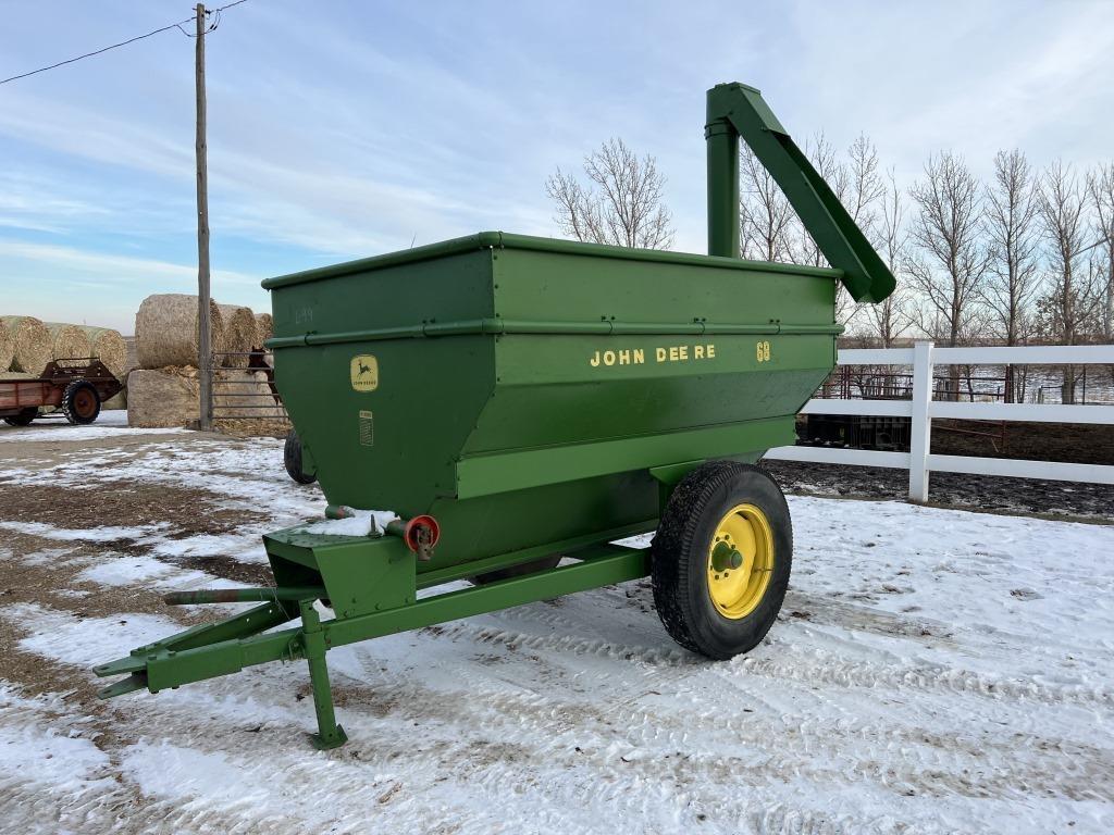 John Deere 68