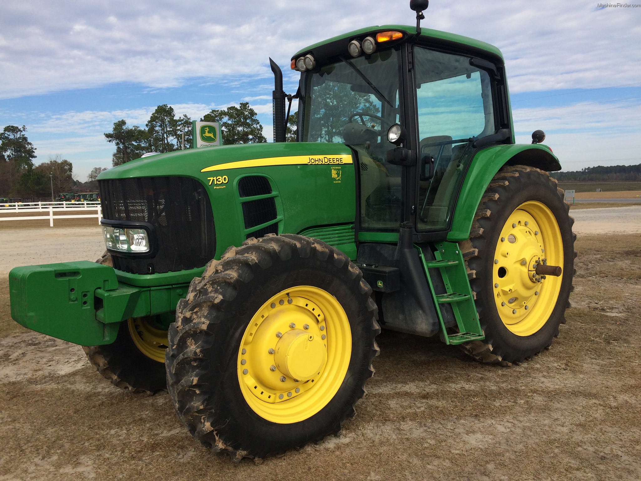 John Deere 7130 — view 2