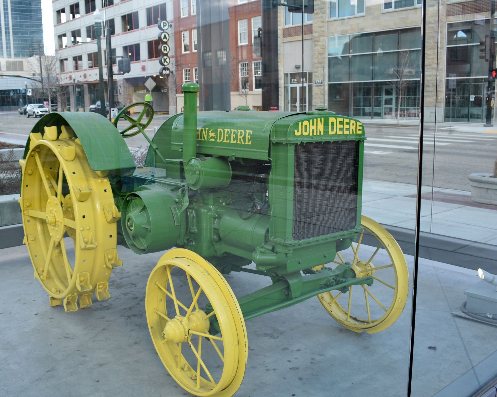 John Deere DI Industrial Tractor