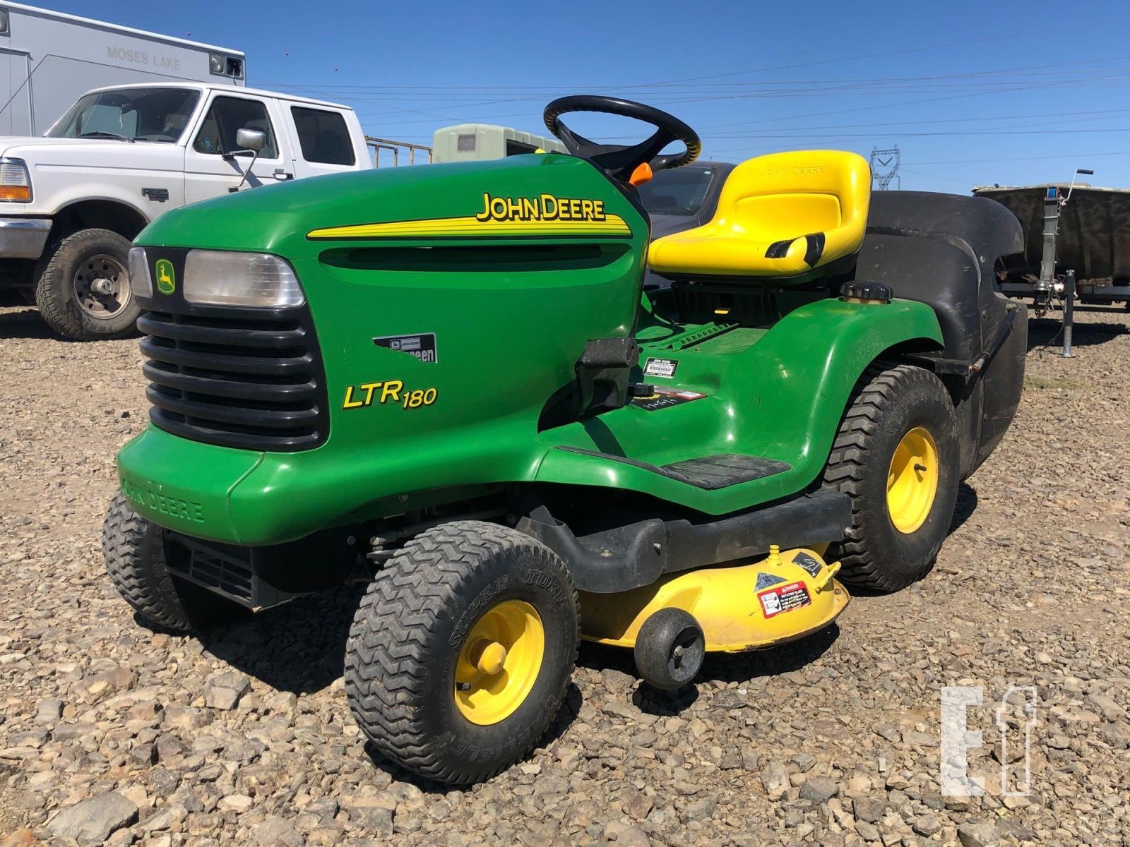John Deere LTR180 Lawn Tractor