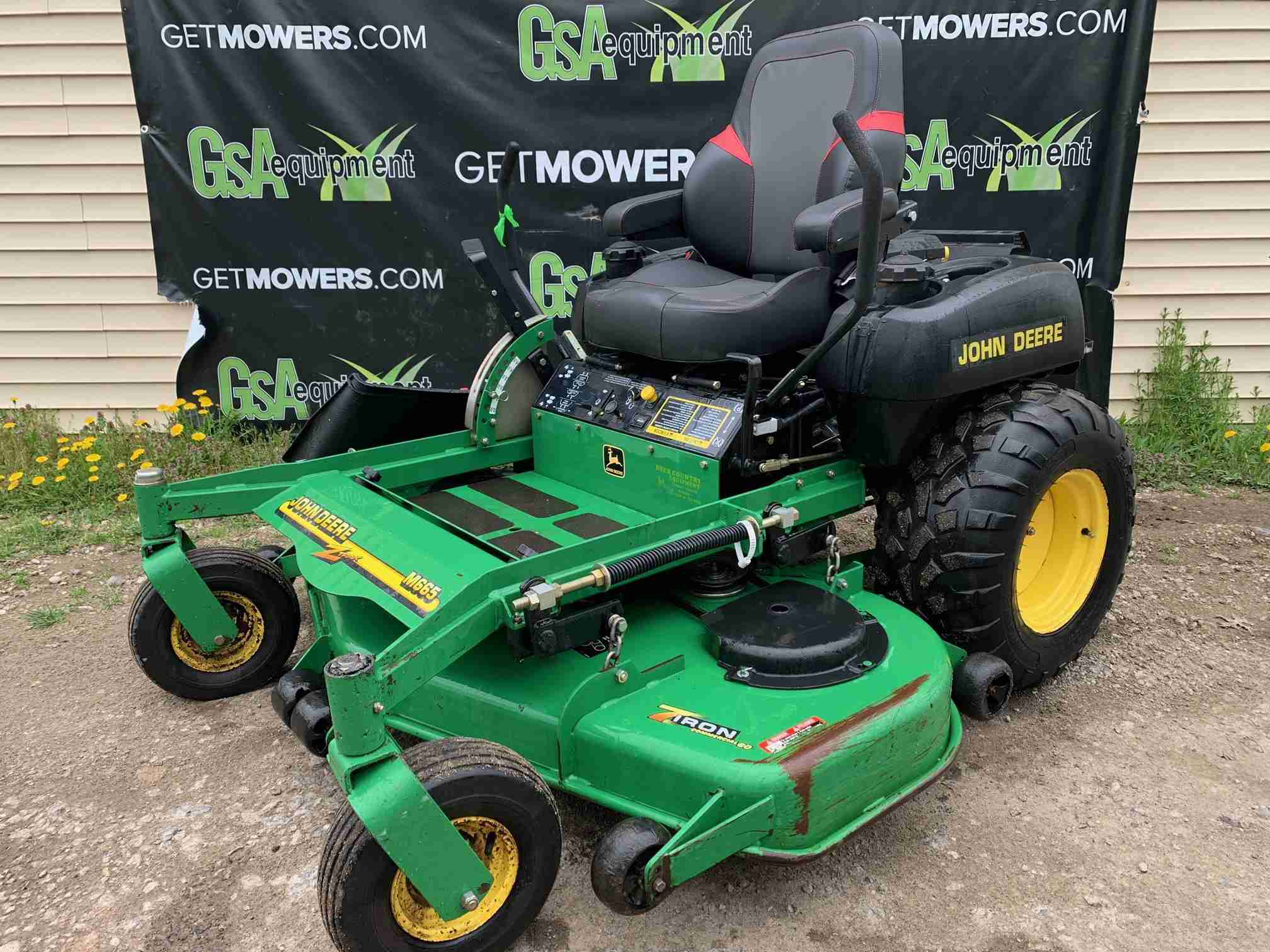 John Deere M665 Lawn Tractor