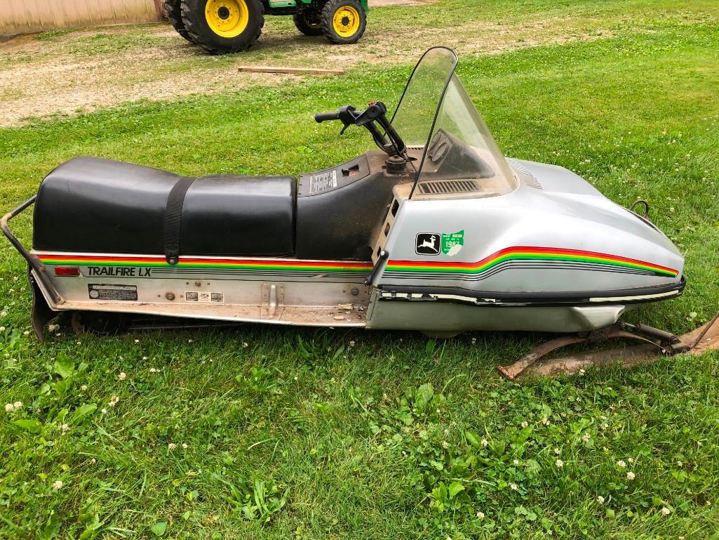 John Deere Trailfire LX