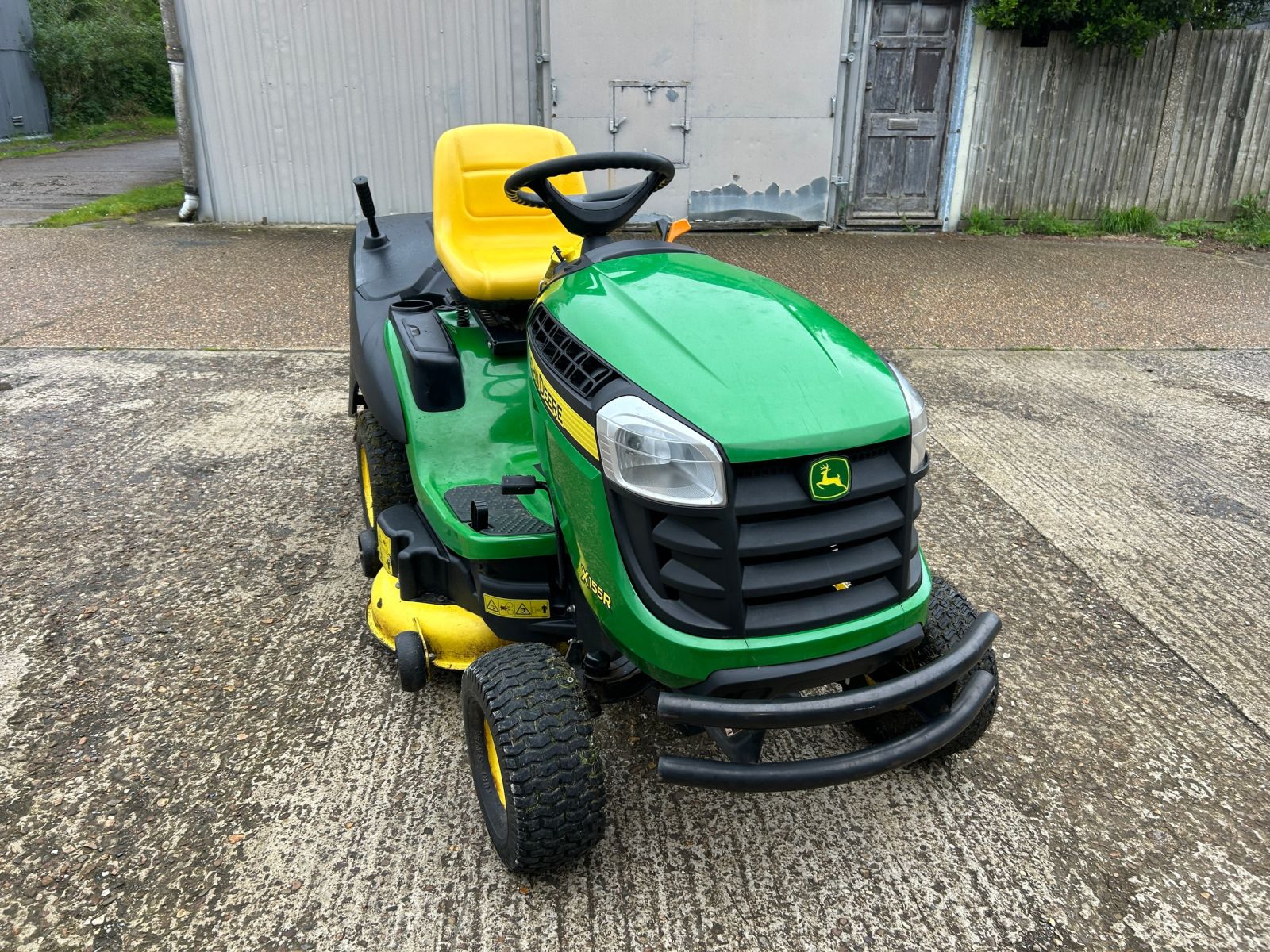John Deere X155R Lawn Tractor