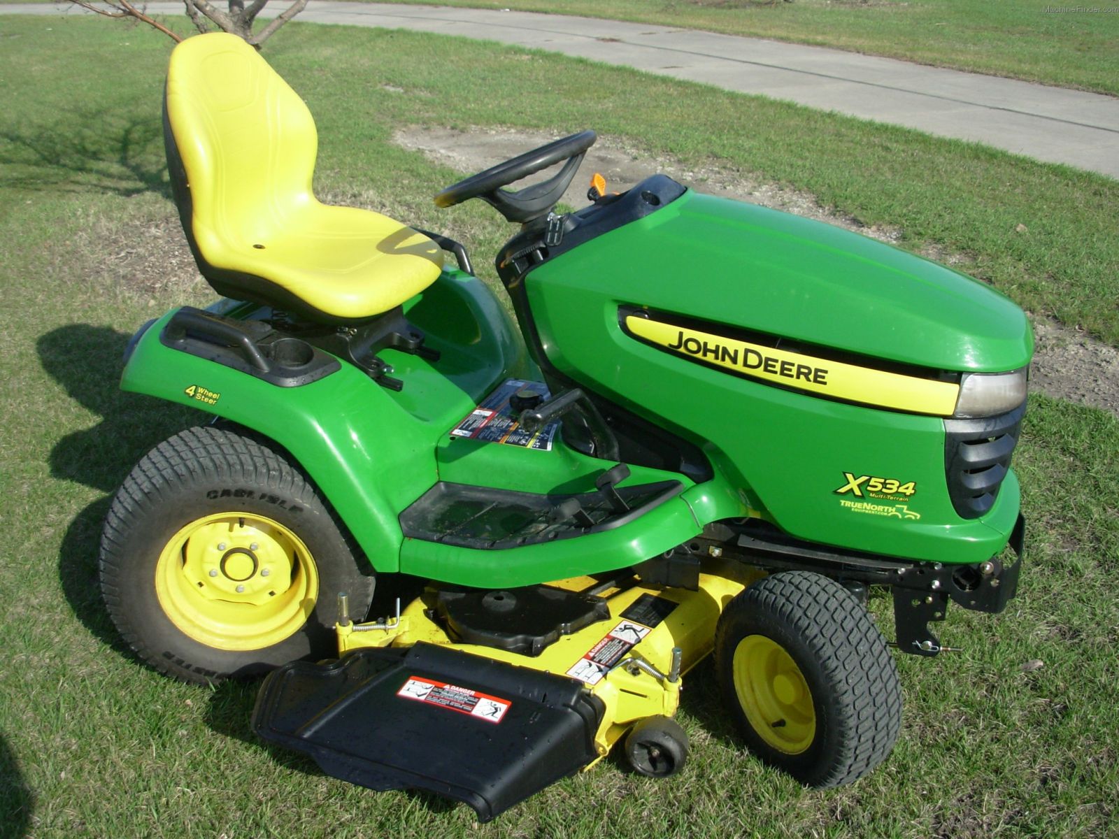 John Deere X534 Lawn Tractor