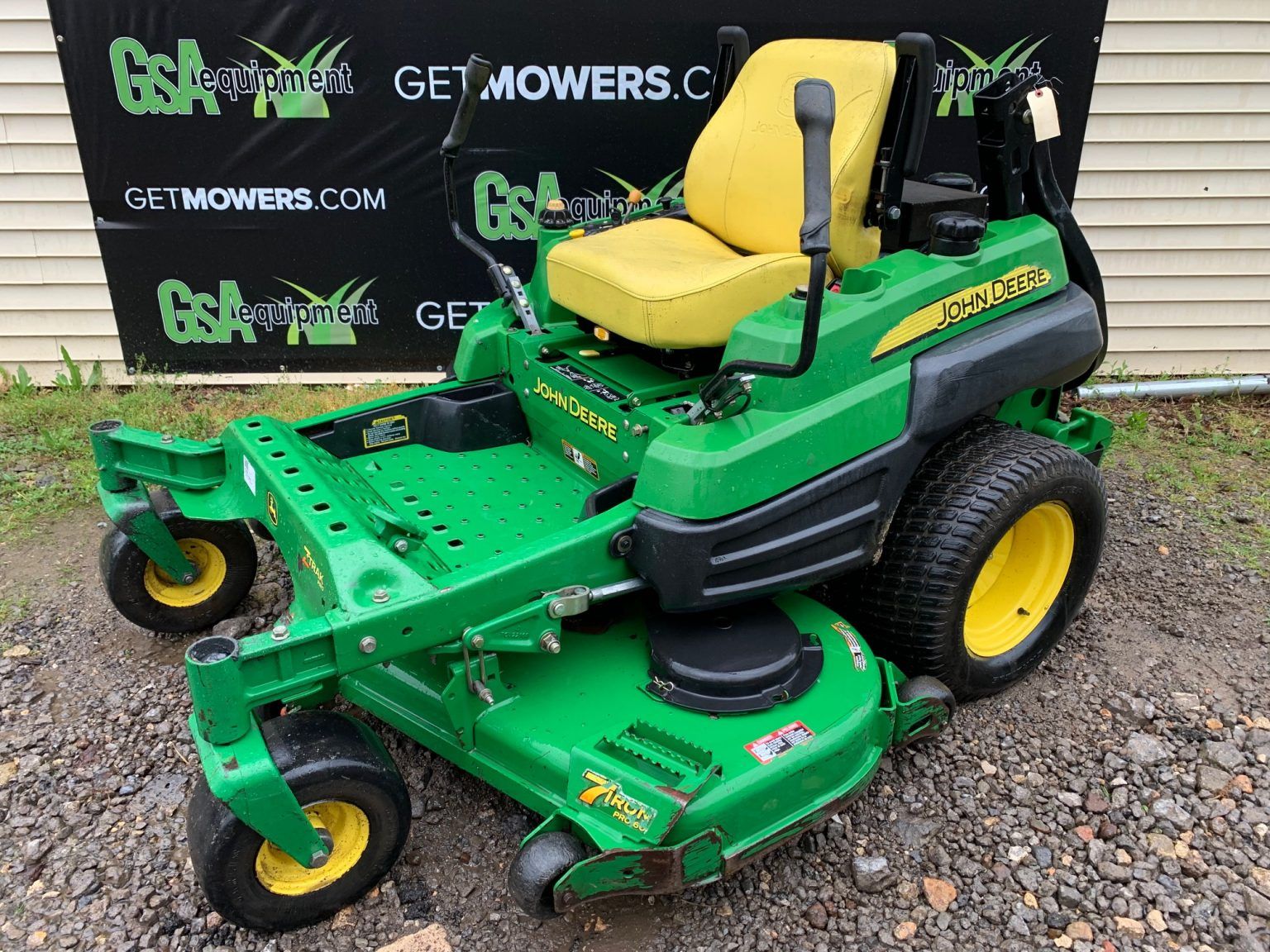 John Deere Z840A Lawn Tractor