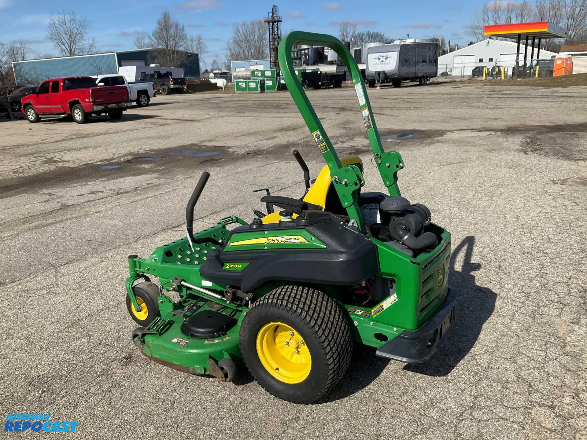 John Deere Z950M Lawn Tractor