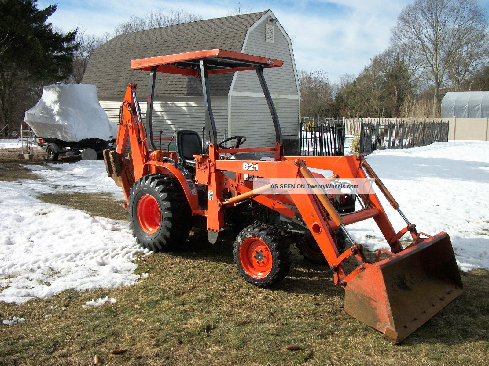 Kubota B21 Backhoe Loader