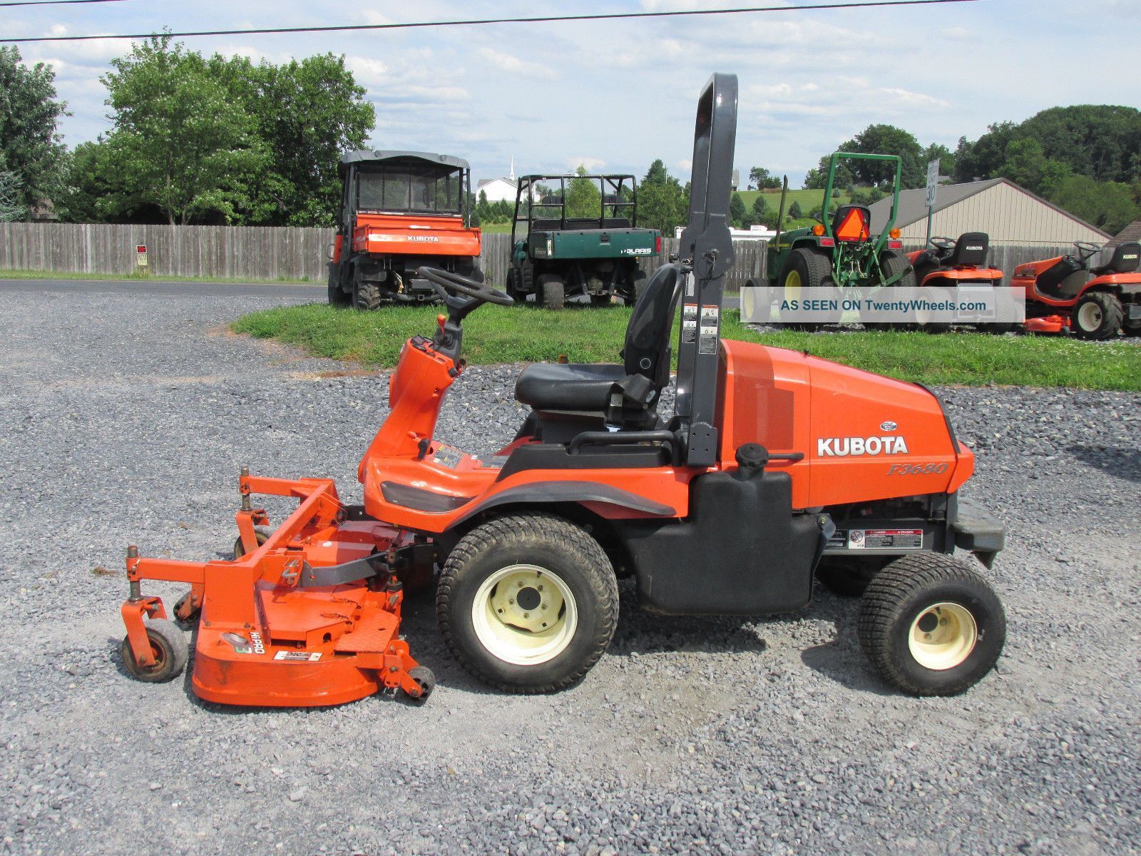 Kubota F3680 Lawn Tractor