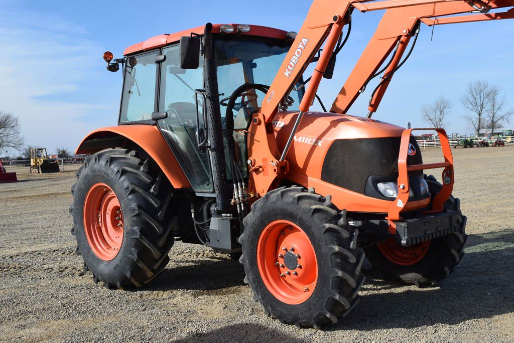Kubota M110X — view 3