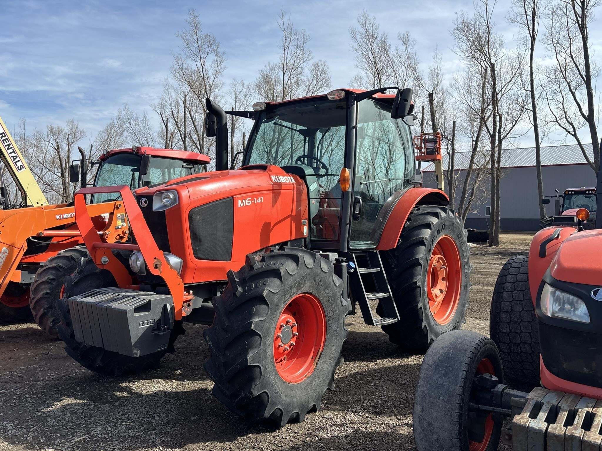 Kubota M6-141 — view 2