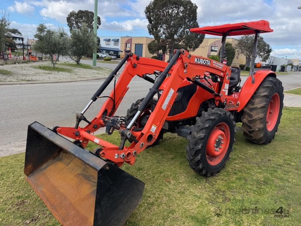 Kubota M7040SU — view 3