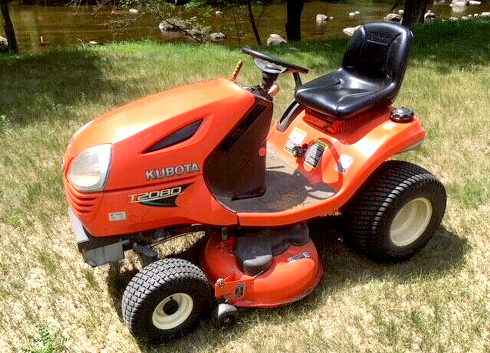 Kubota T2080 Lawn Tractor