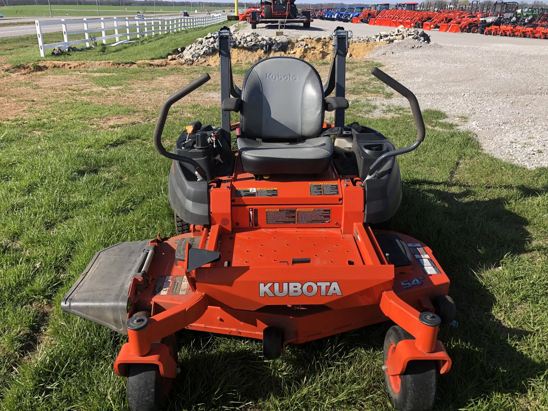 Kubota Z421 Lawn Tractor