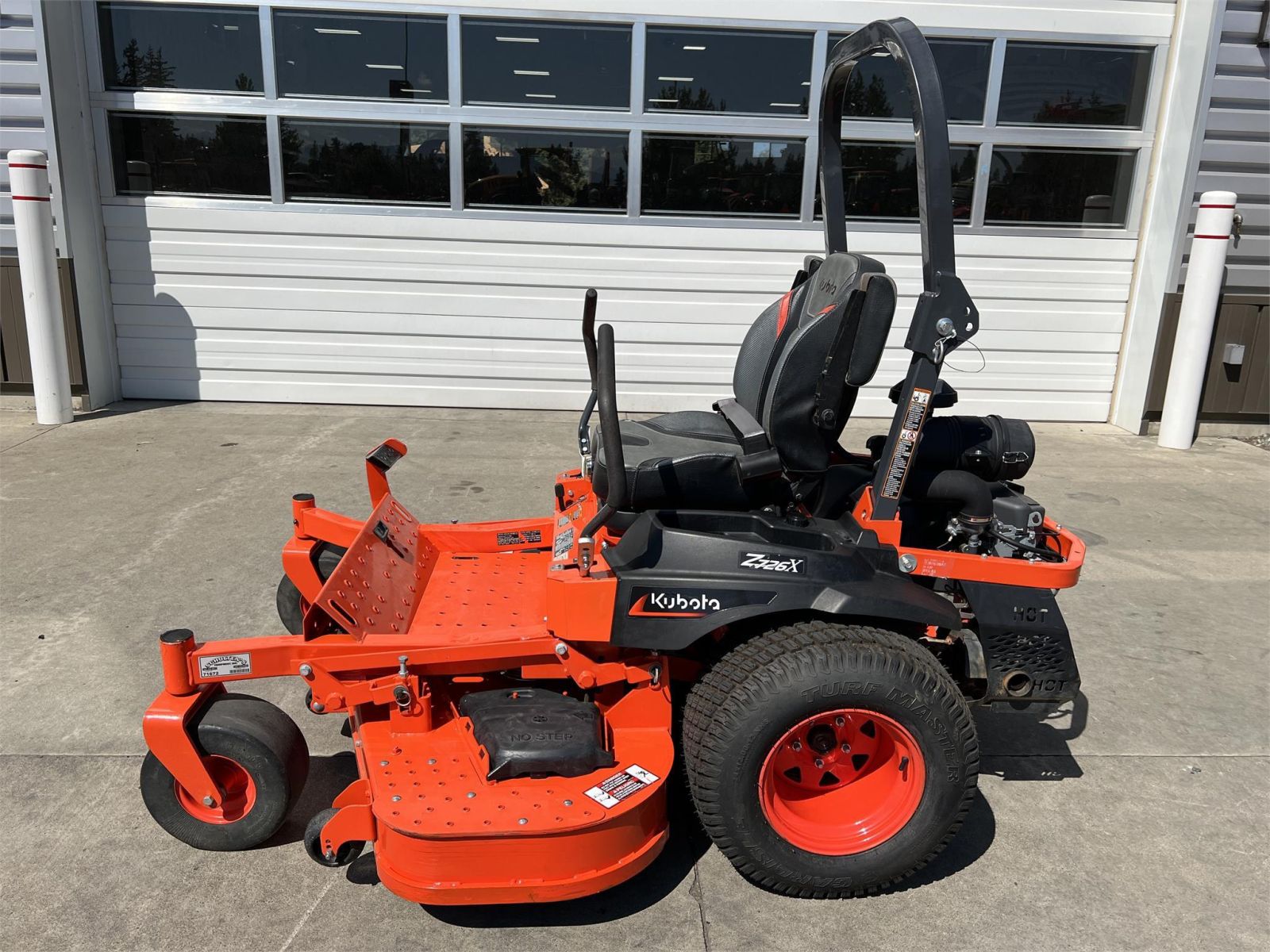 Kubota Z726X Lawn Tractor