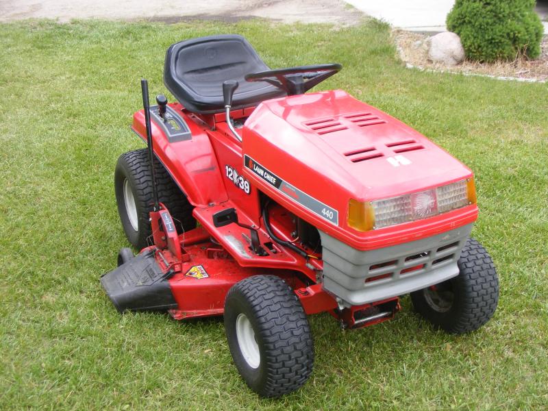 Lawn Chief 410 Lawn Tractor