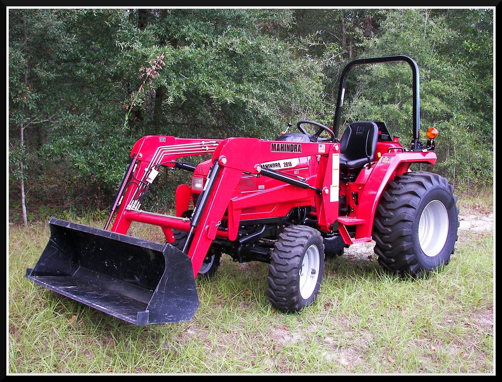 Mahindra 2816 — view 3