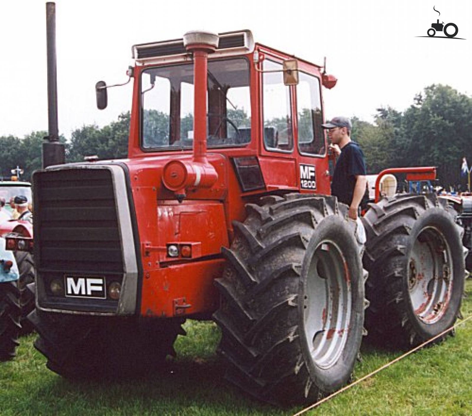 Massey Ferguson 1200
