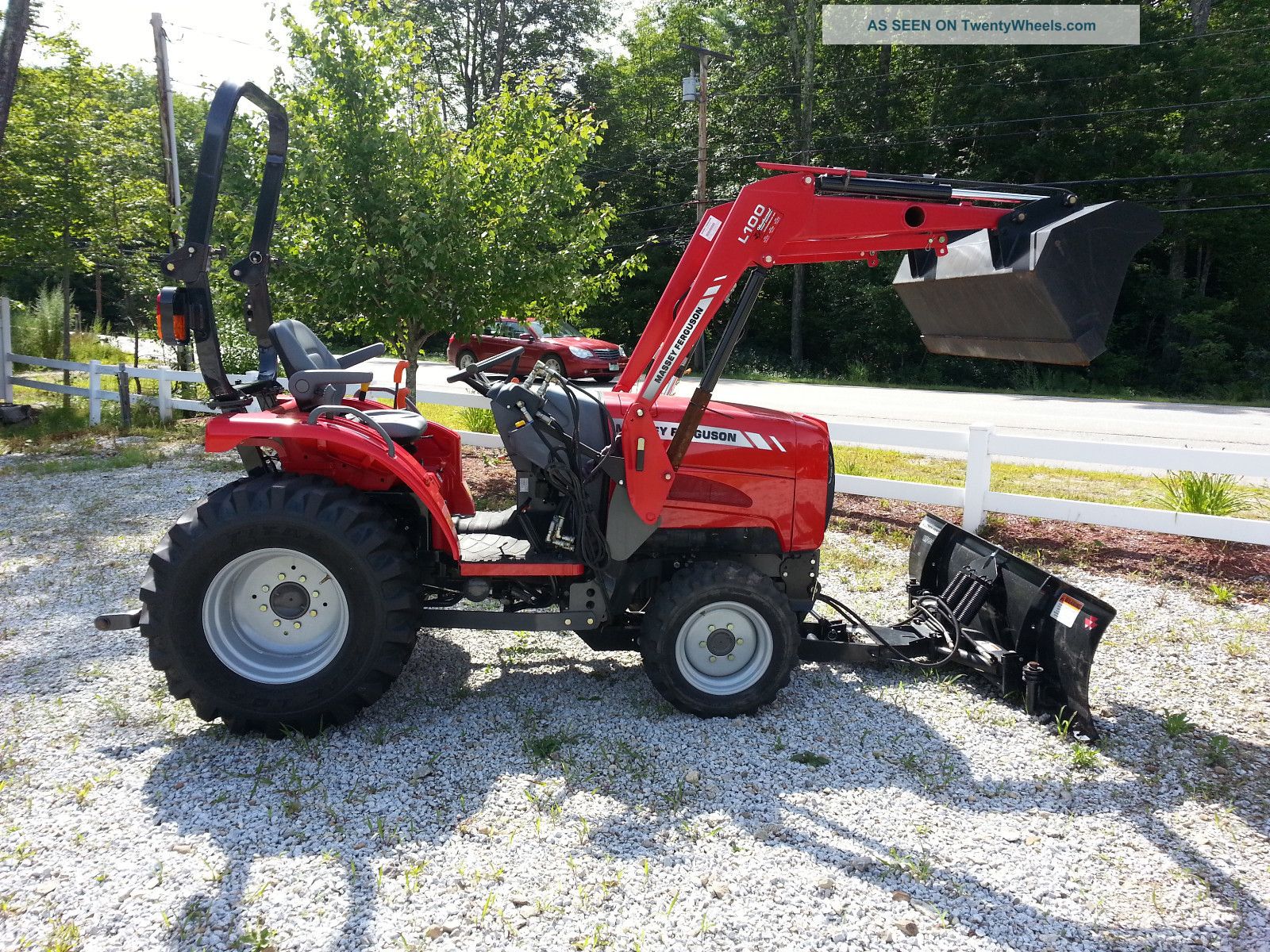 Massey Ferguson 1532 — view 2