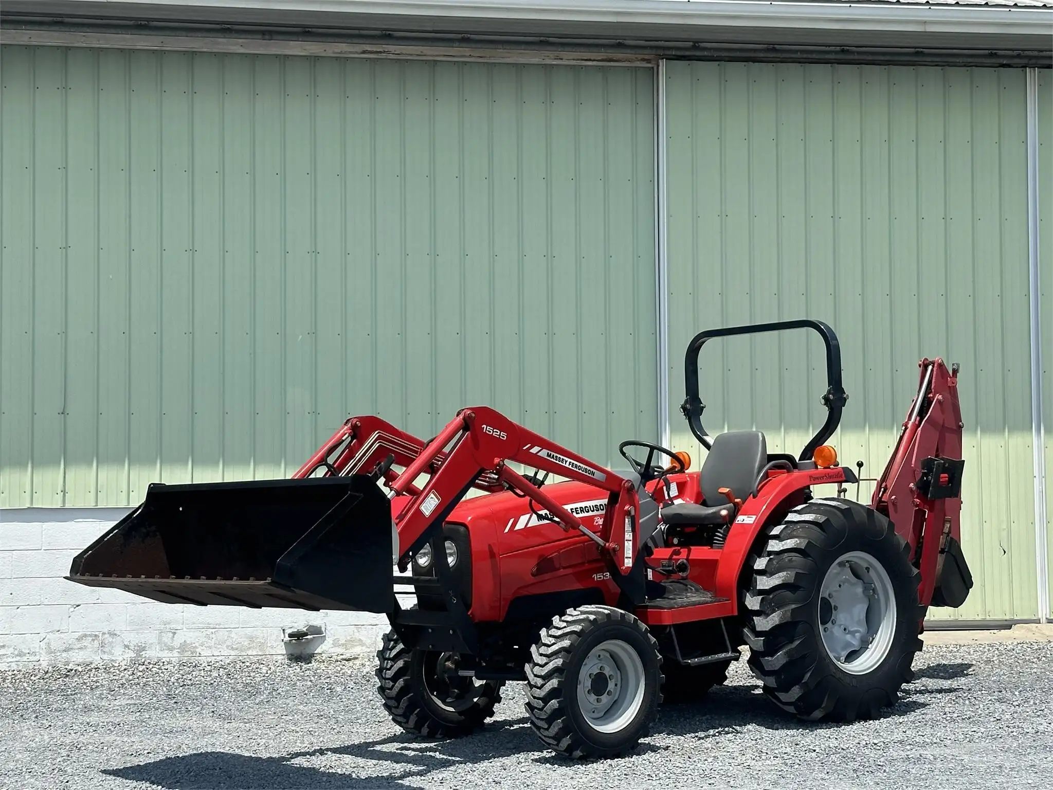 Massey Ferguson 1533 — view 3