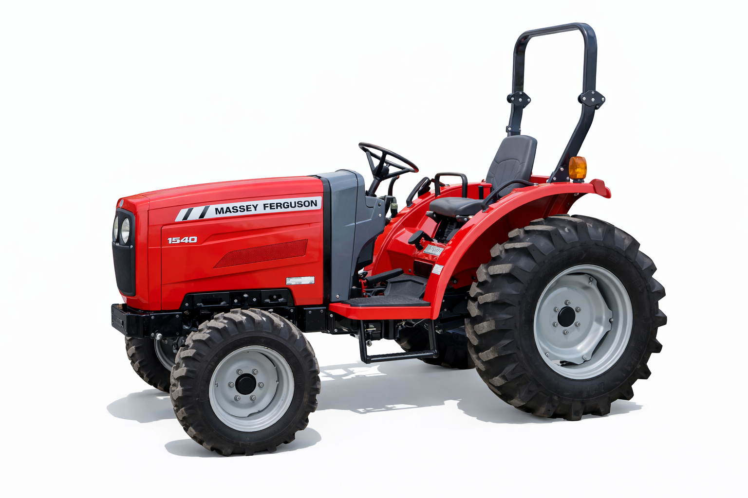 Massey Ferguson 1540 — view 2