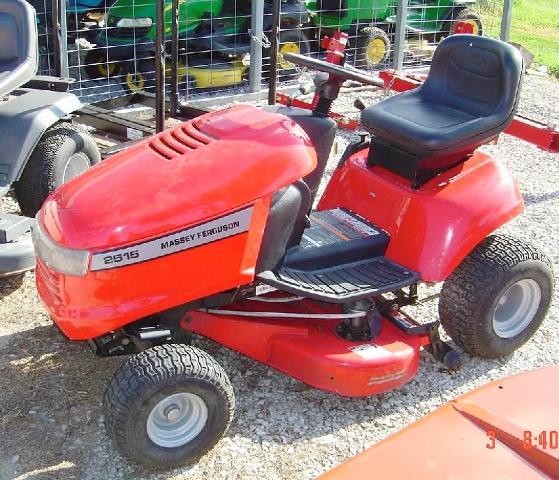 Massey Ferguson 2515H Lawn Tractor