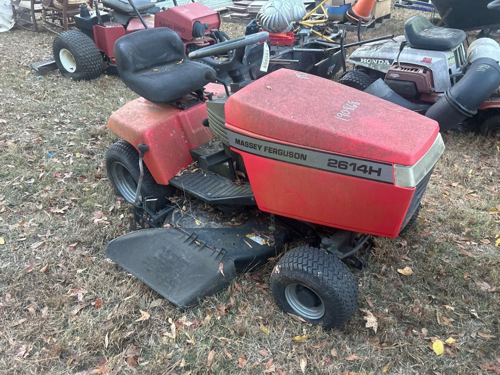 Massey Ferguson 2614H