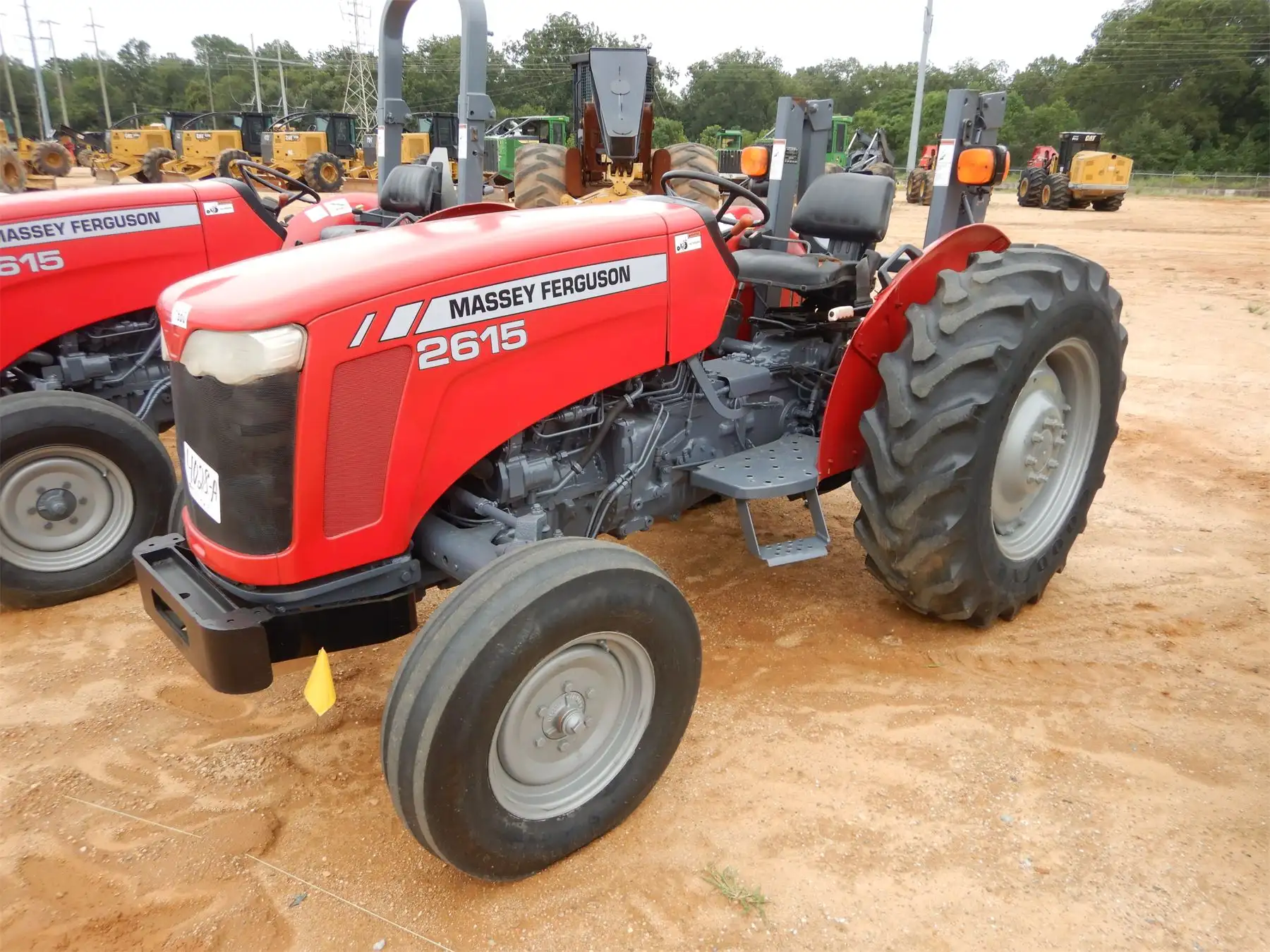 Massey Ferguson 2615H