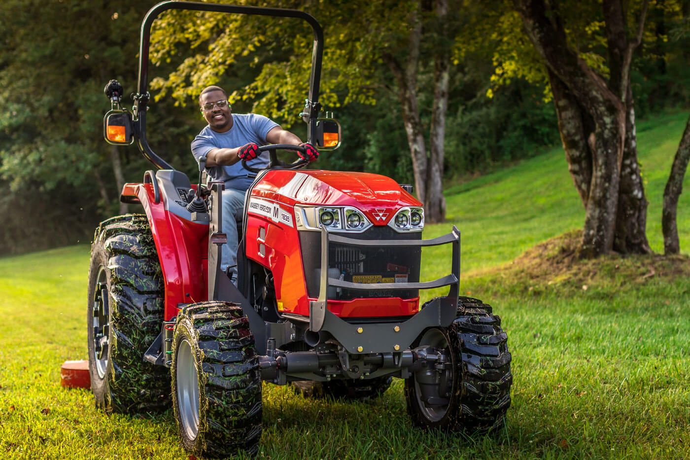 Massey Ferguson 2827H Lawn Tractor
