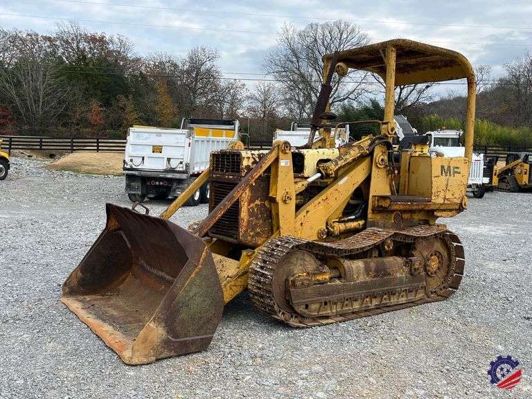 Massey Ferguson 300 Crawler Loader