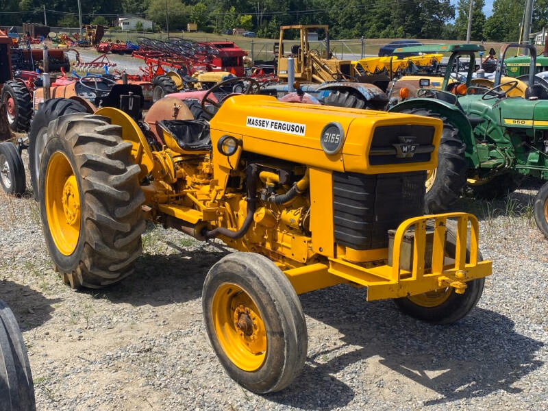 Massey Ferguson 3165