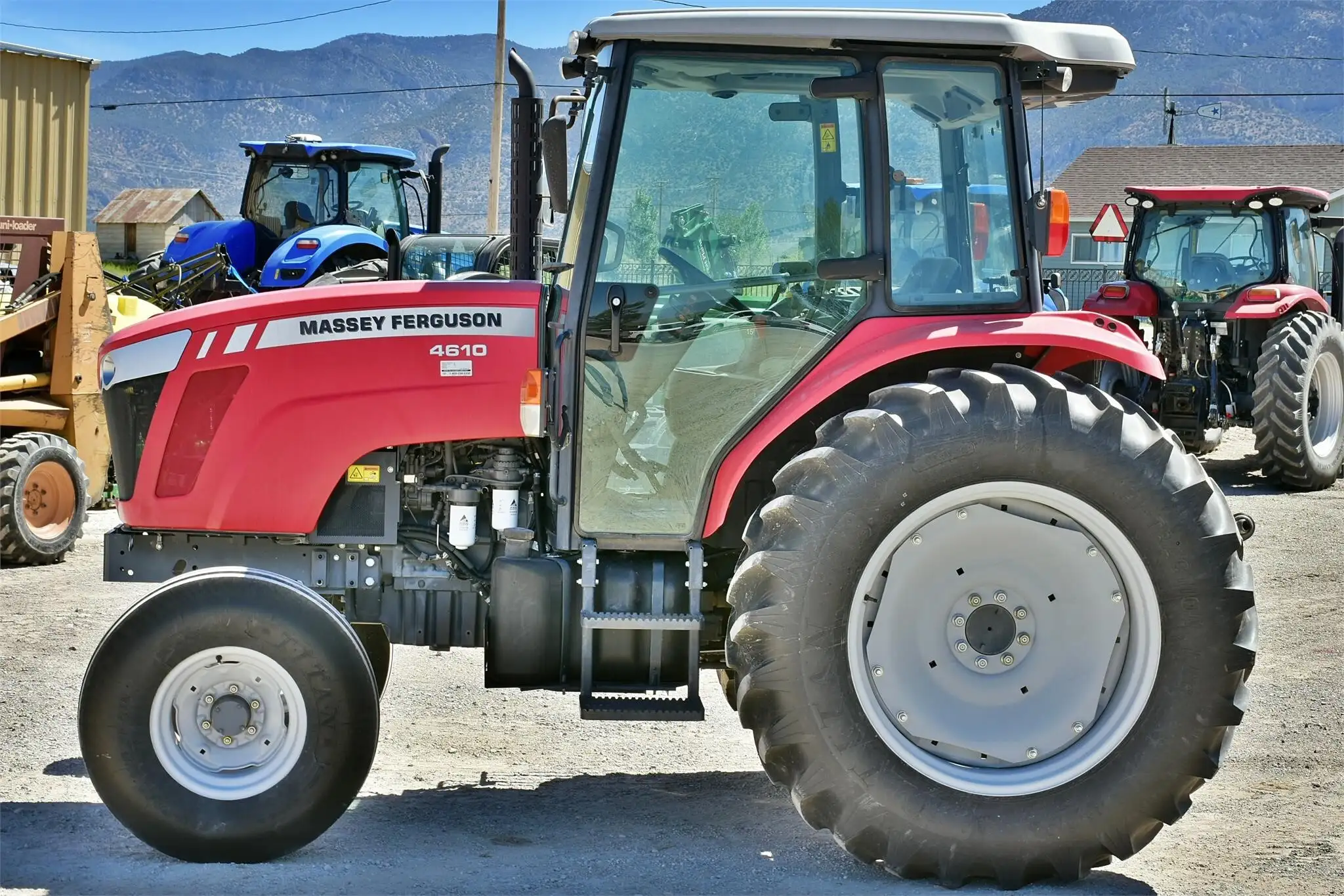 Massey Ferguson 4610 — view 2