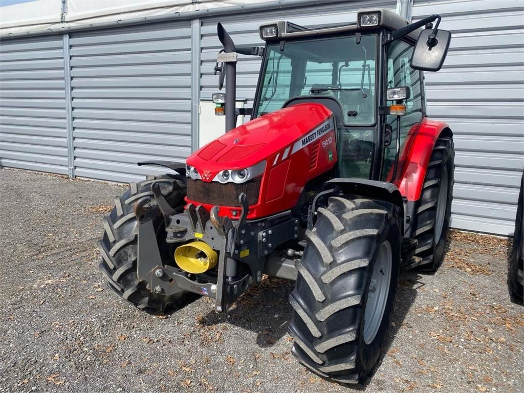 Massey Ferguson 5410 — view 2