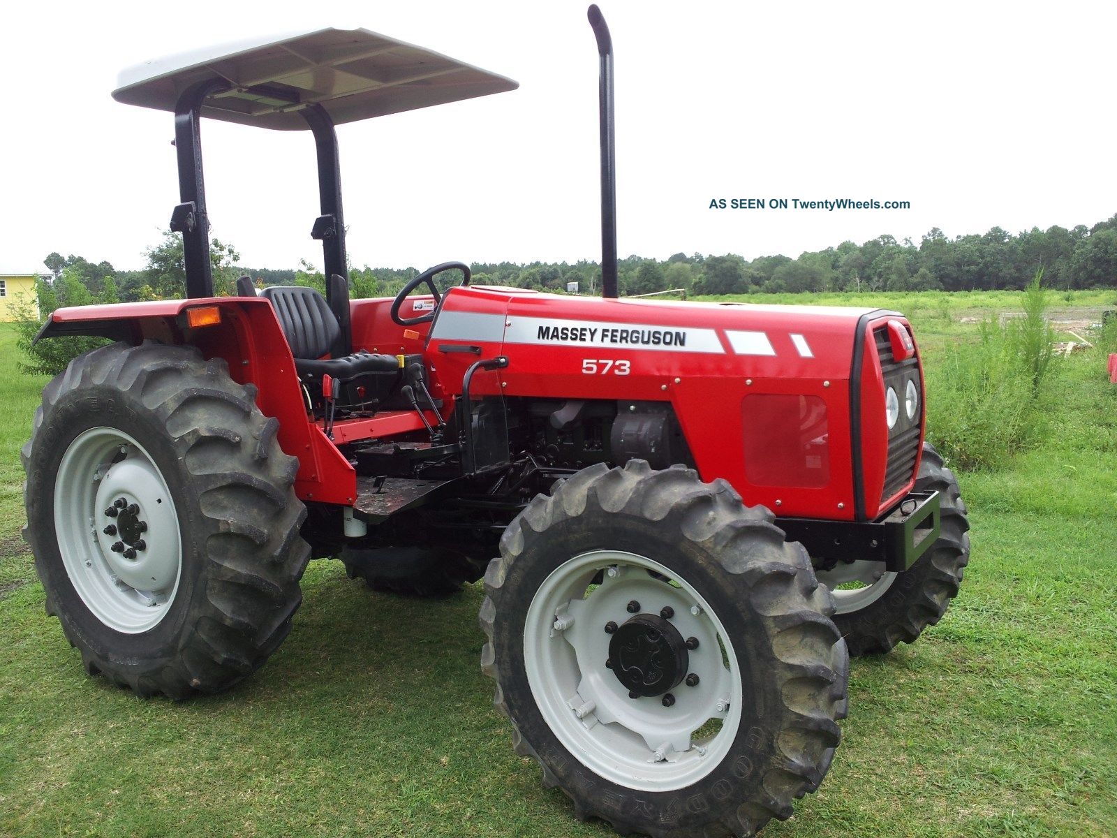 Massey Ferguson 573 — view 3