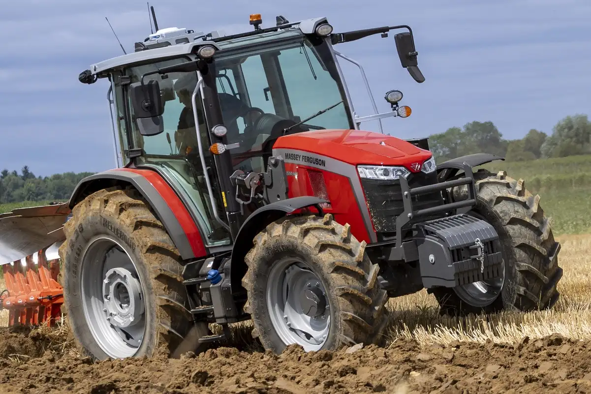 Massey Ferguson 5M.115 — view 3