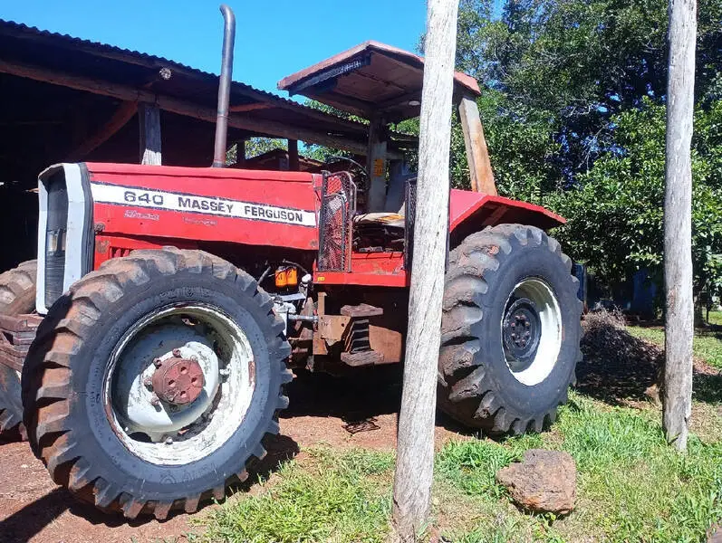 Massey Ferguson 640