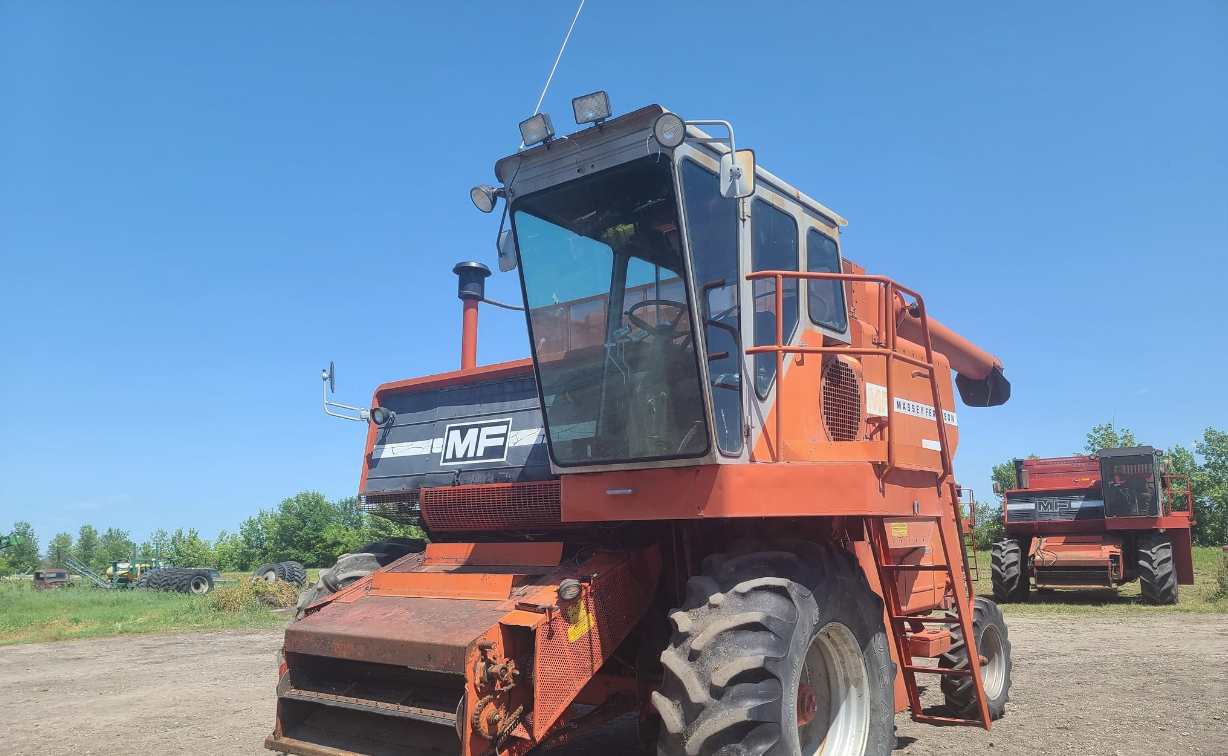 Massey Ferguson 760