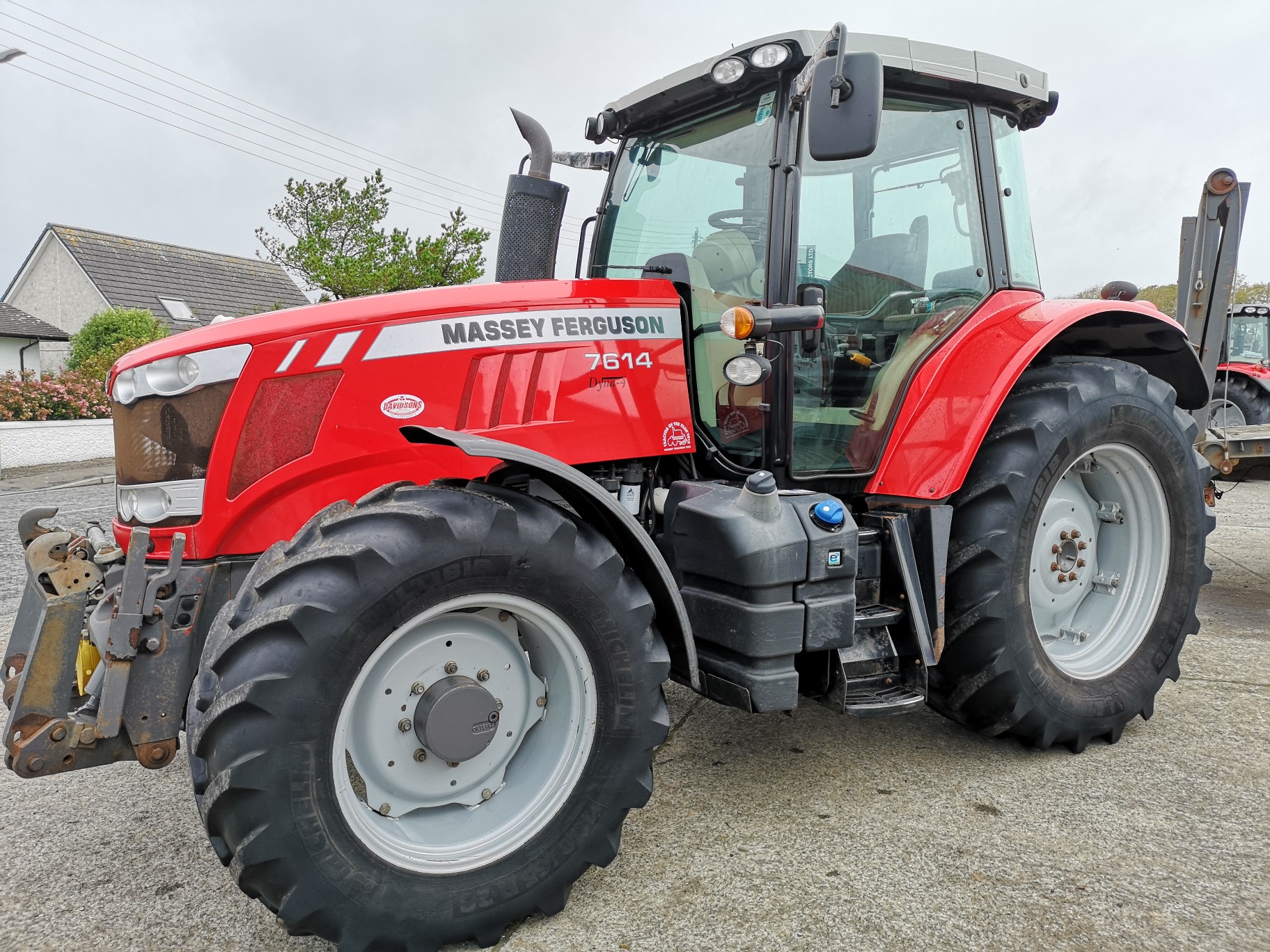 Massey Ferguson 7614 — view 2