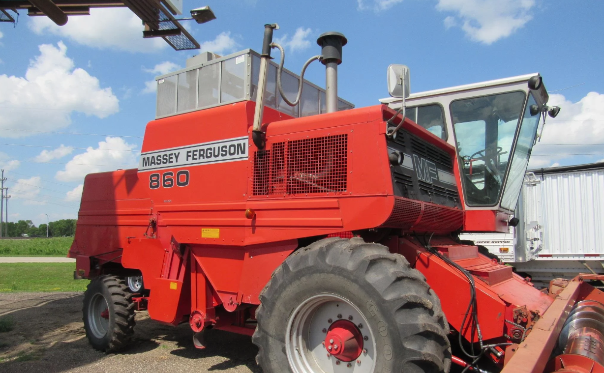 Massey Ferguson 860 — view 2