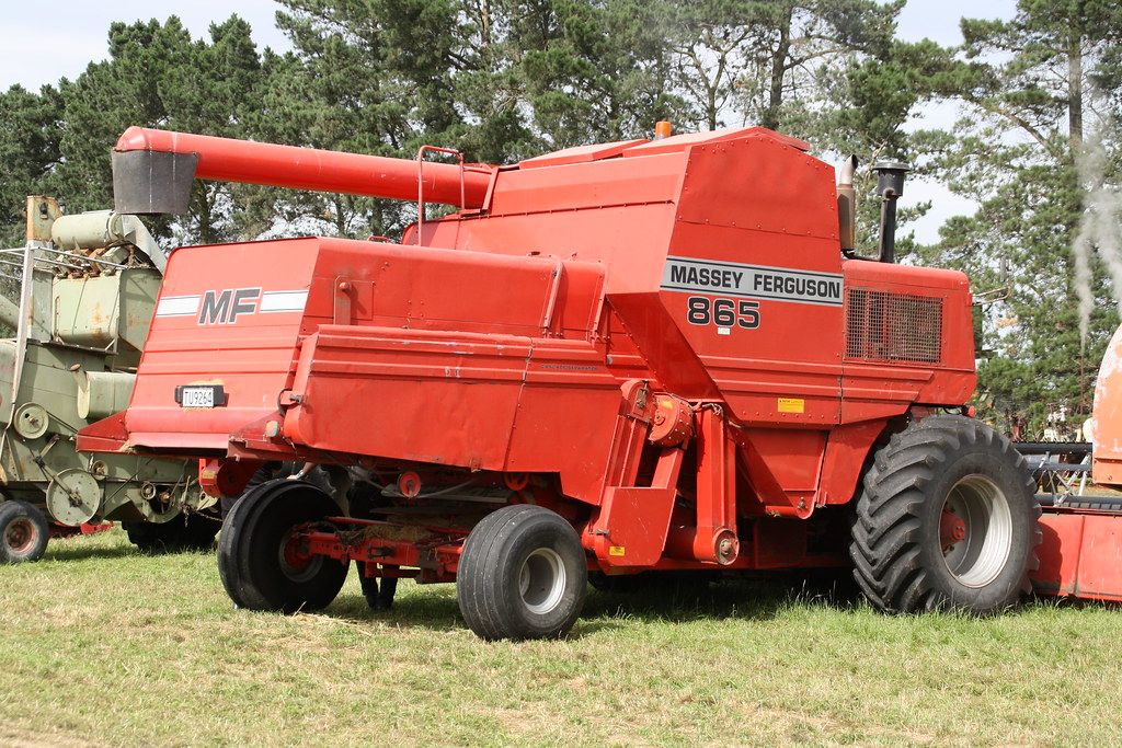 Massey Ferguson 865