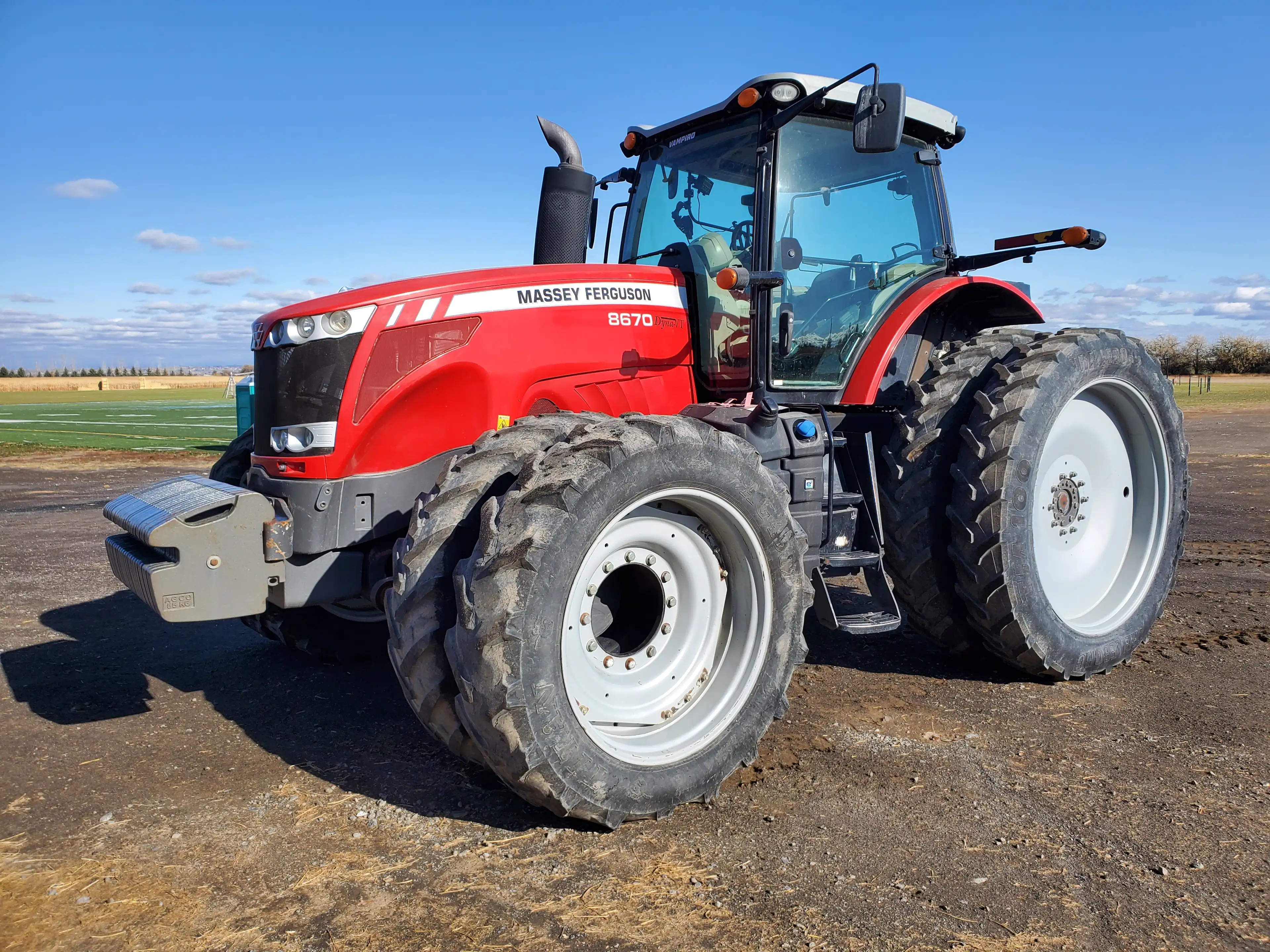 Massey Ferguson 8670 — view 2