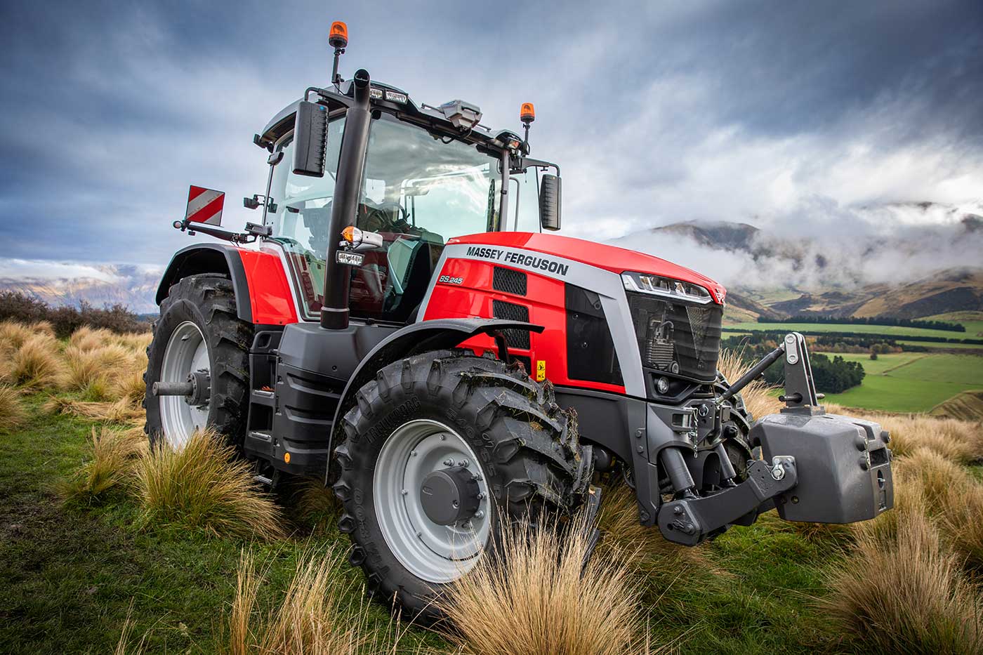 Massey Ferguson 8E Executive Lawn Tractor