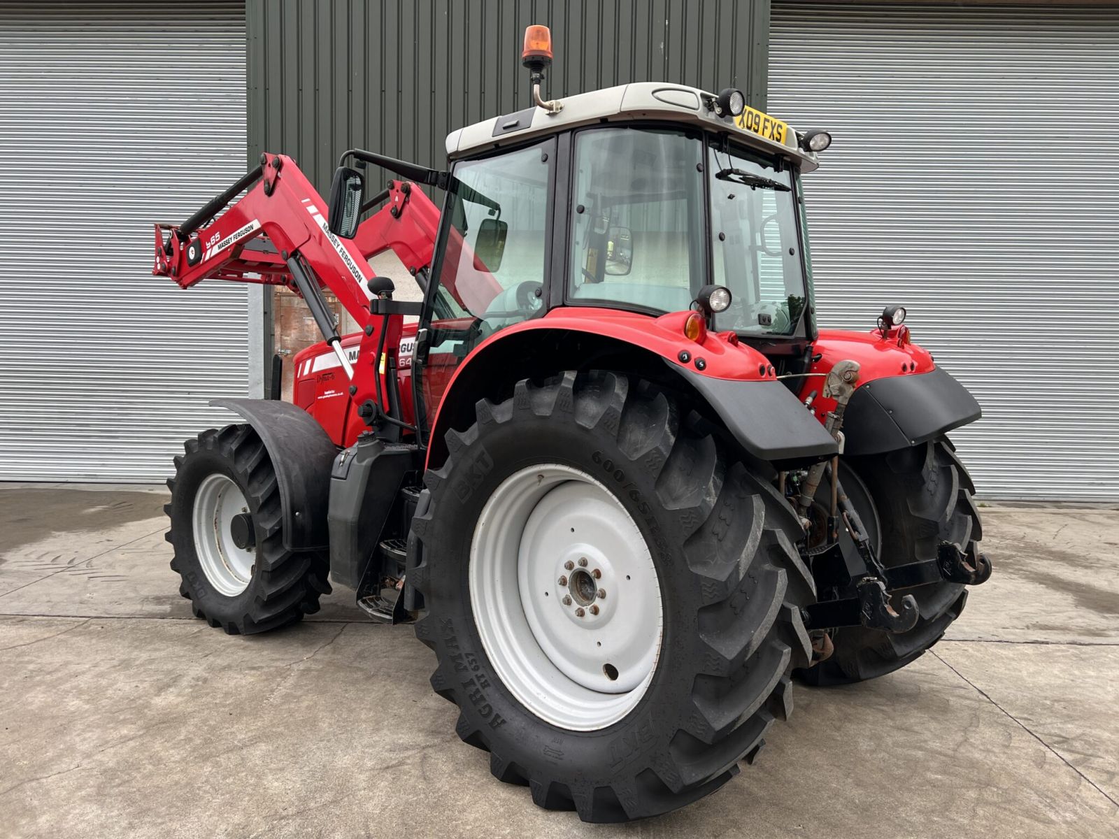 Massey Ferguson 965