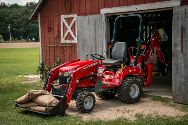Massey Ferguson GC1710 — view 3