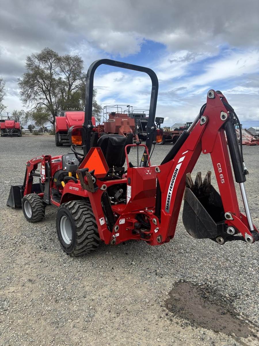 Massey Ferguson GC1720 Backhoe Loader
