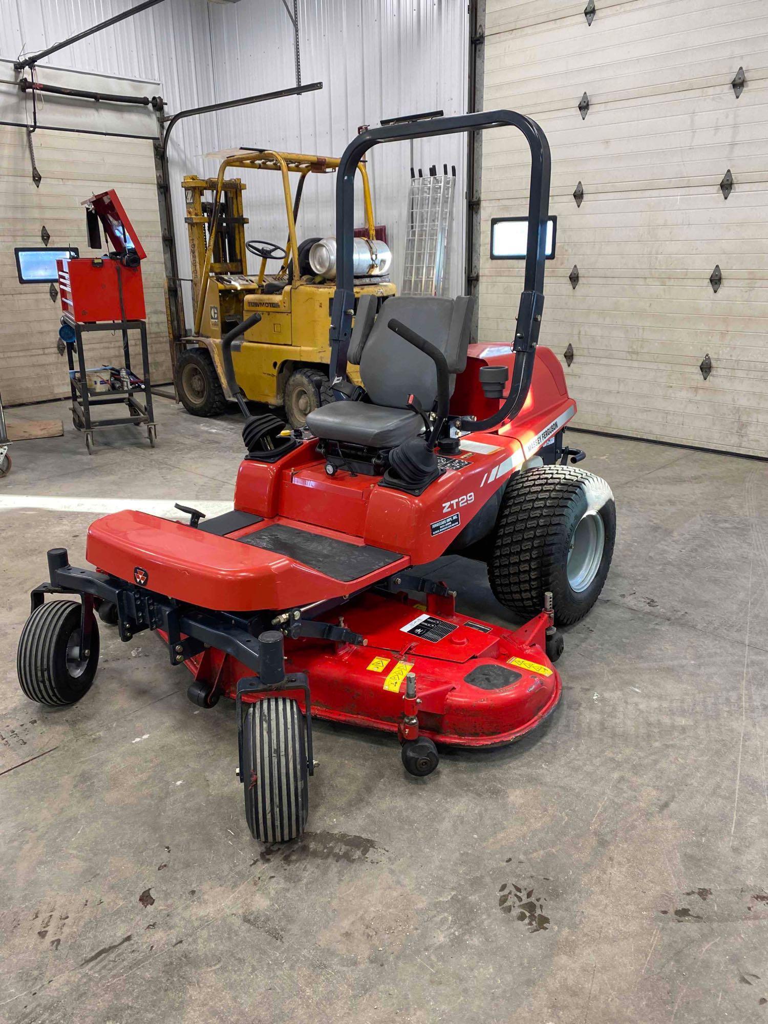 Massey Ferguson ZT29 Lawn Tractor