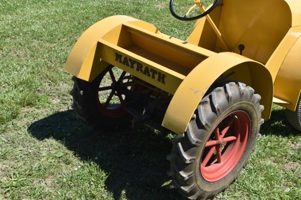 Mayrath Deluxe Lawn Tractor