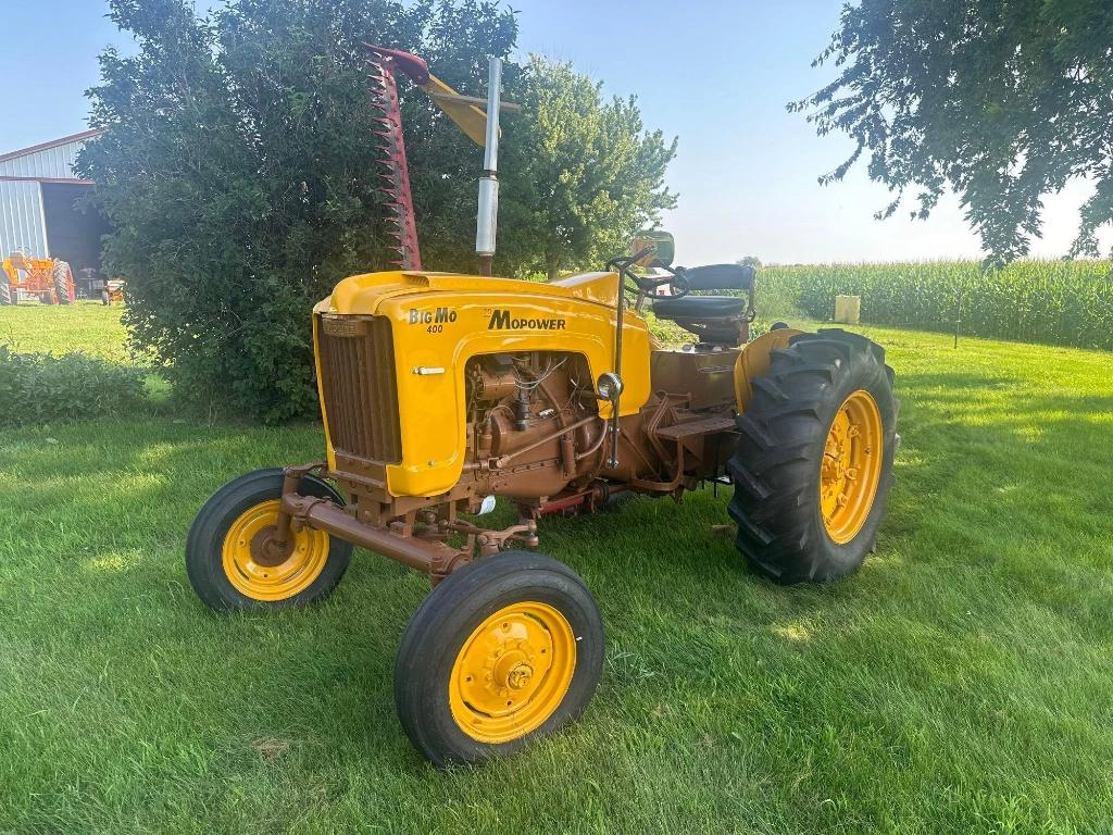 Minneapolis-Moline Big Mo 400 Industrial Tractor