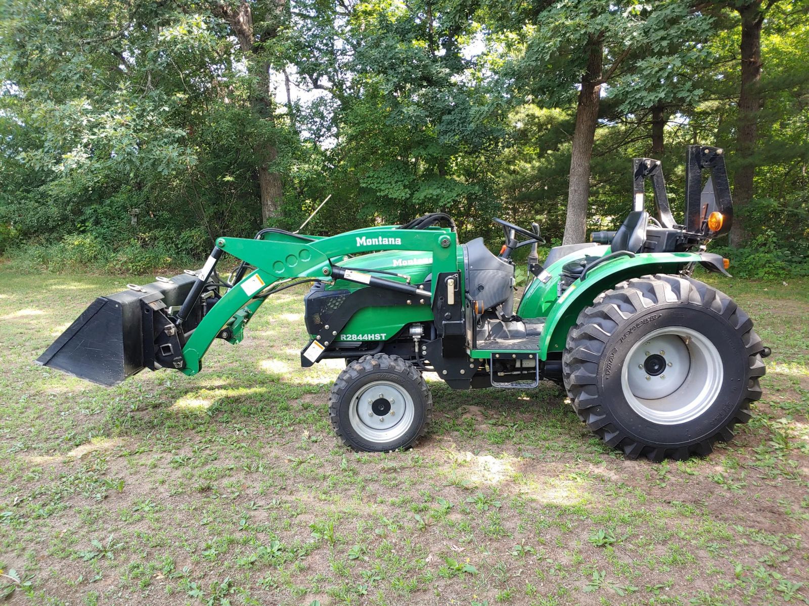Montana MZT 2648A Lawn Tractor