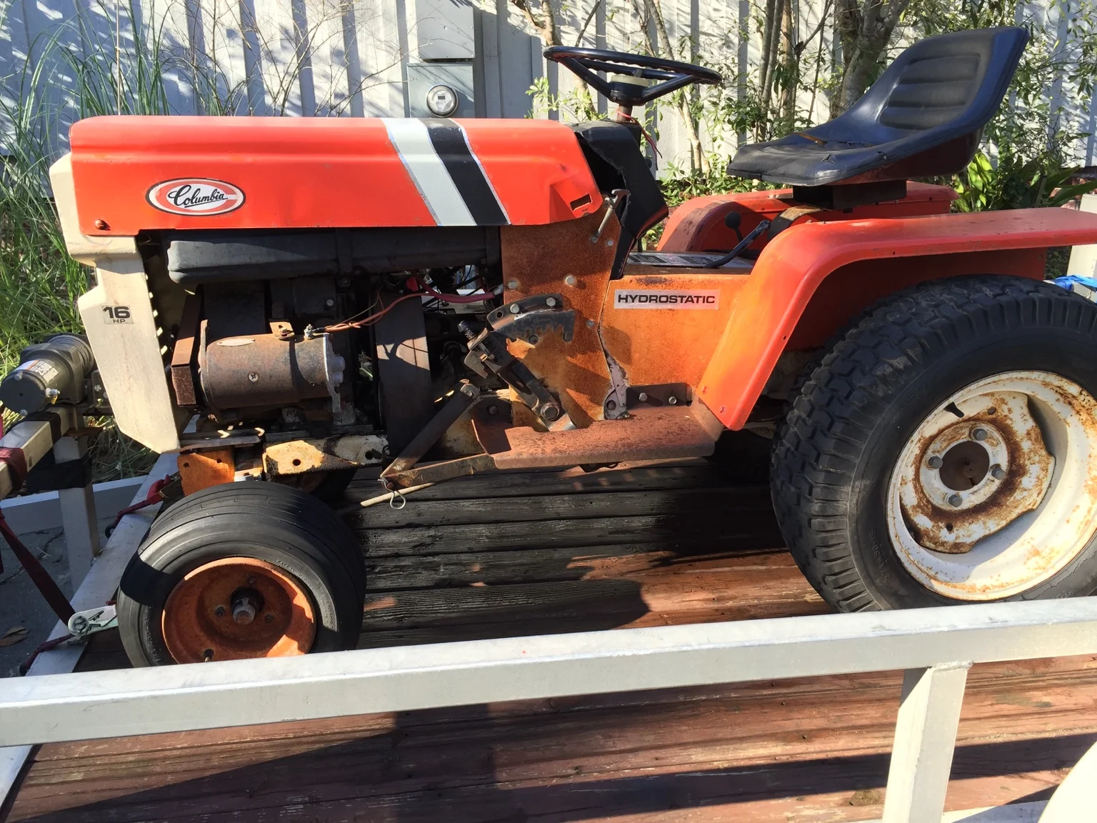 MTD Columbia 400 Snowmobile